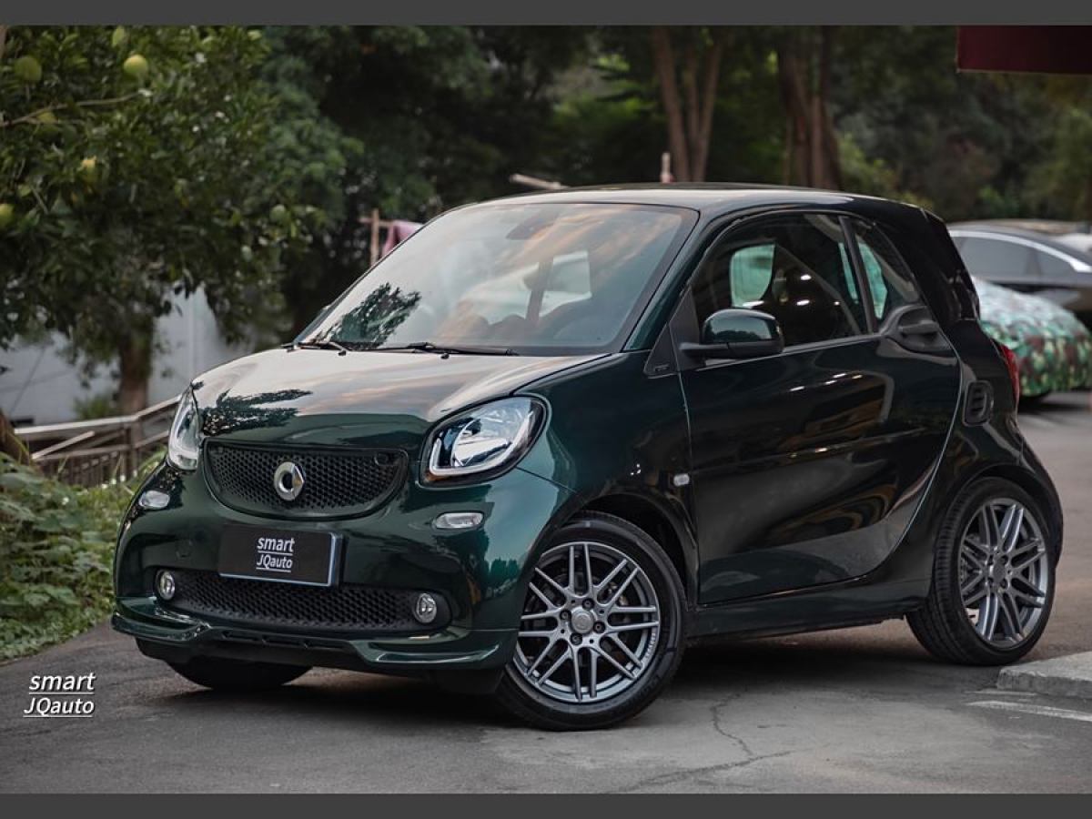 smart fortwo  2018款 0.9T 66千瓦流光綠特別版圖片