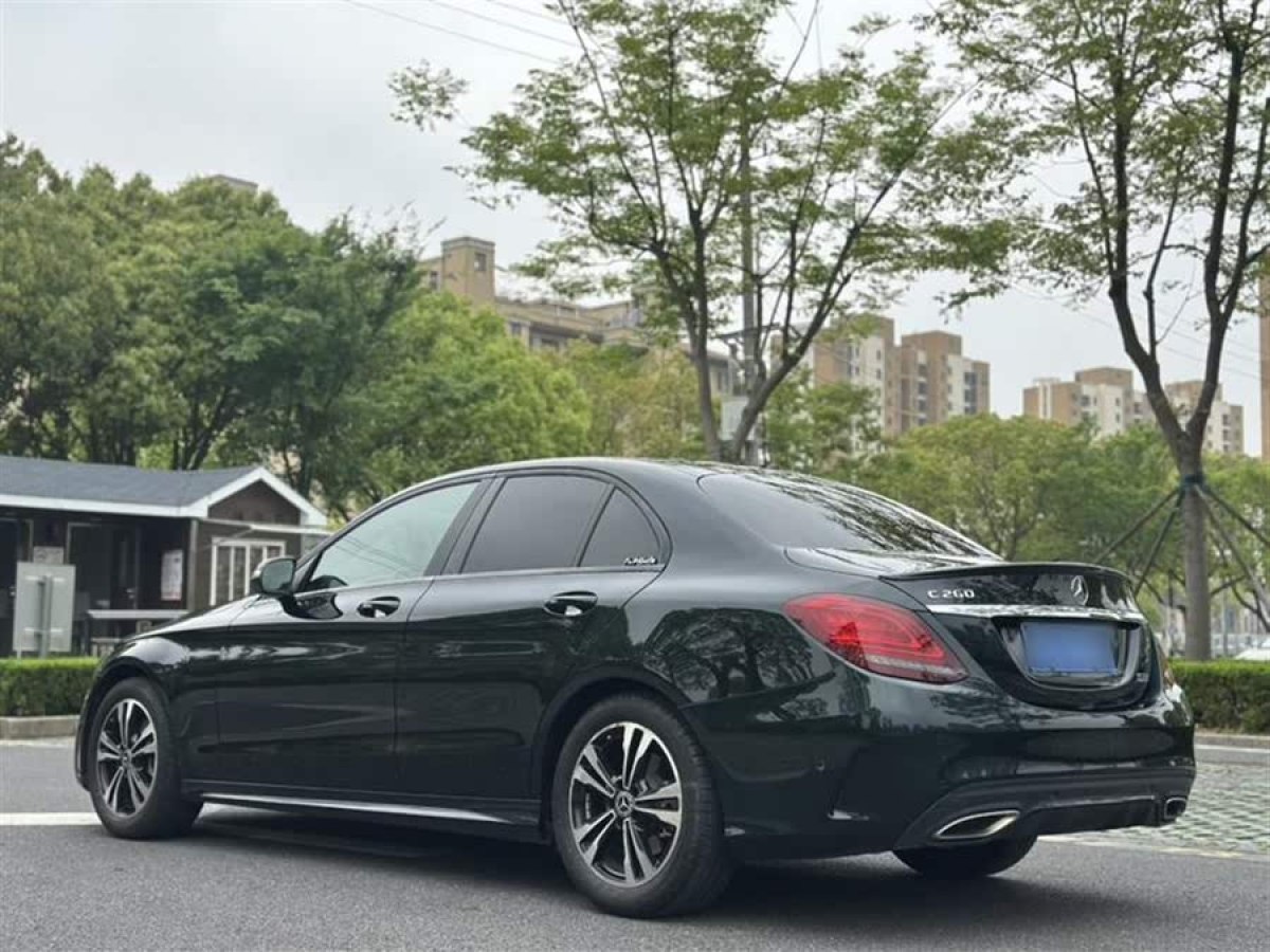 奔馳 奔馳C級(jí)  2019款 改款 C 260 L 運(yùn)動(dòng)版圖片