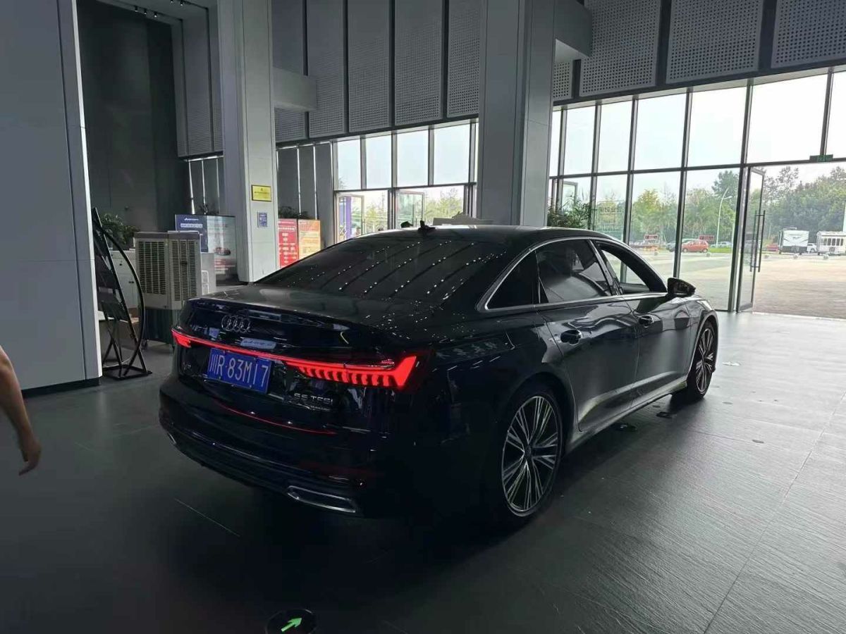 奥迪 奥迪A6  2020款 Allroad 探索家 55 TFSI 尊享越野型图片