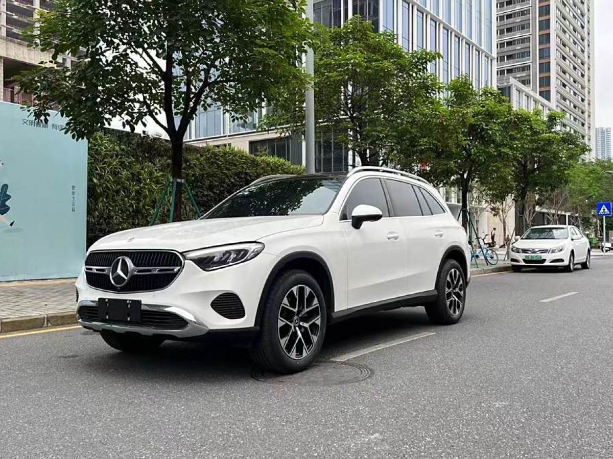 奔馳 奔馳GLC  2023款 改款 GLC 260 L 4MATIC 動感型 5座圖片