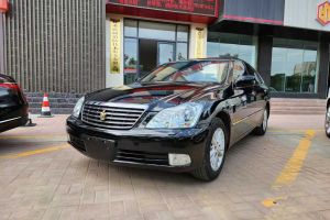 皇冠 豐田 2.5L Royal 導(dǎo)航版