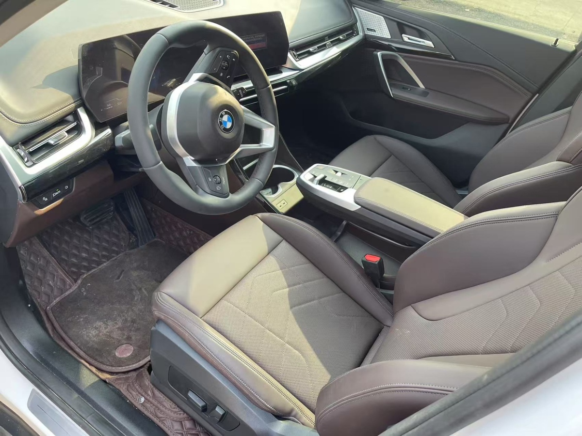 寶馬 寶馬X1  2023款 xDrive25Li X設(shè)計套裝圖片