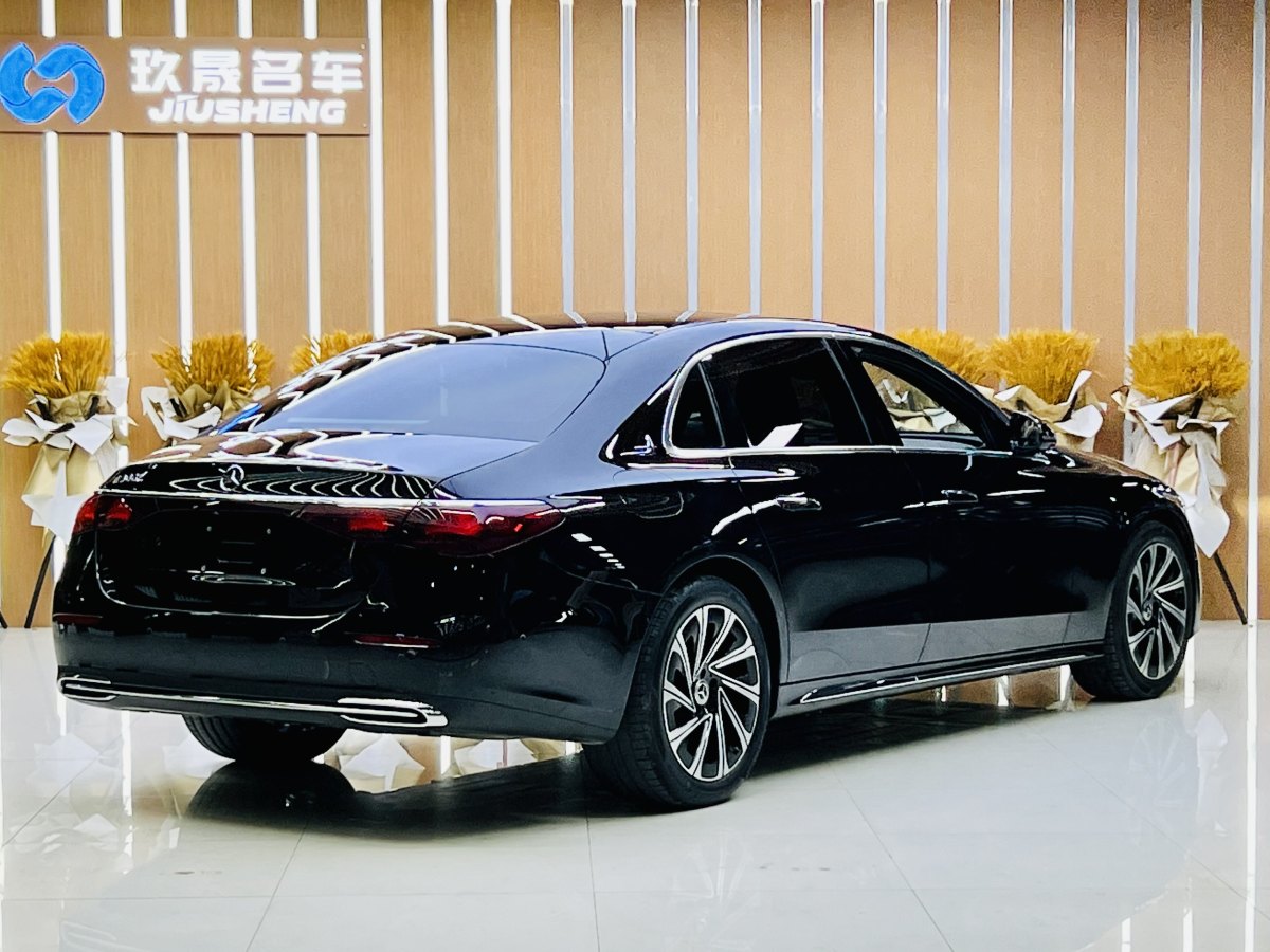 奔馳 奔馳E級(jí)  2019款 改款 E 300 L 豪華型圖片