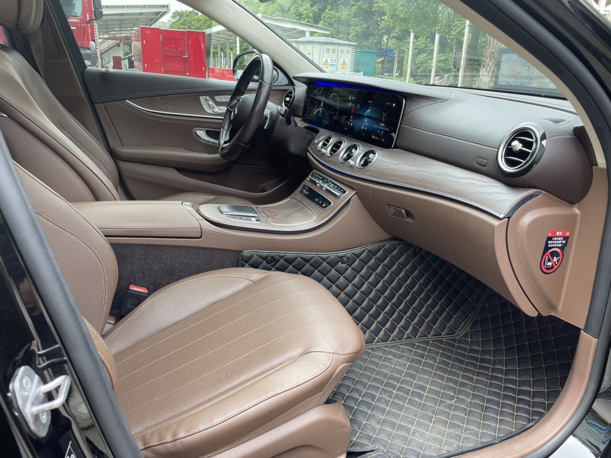 奔馳 奔馳E級  2021款 改款 E 300 L 豪華型圖片