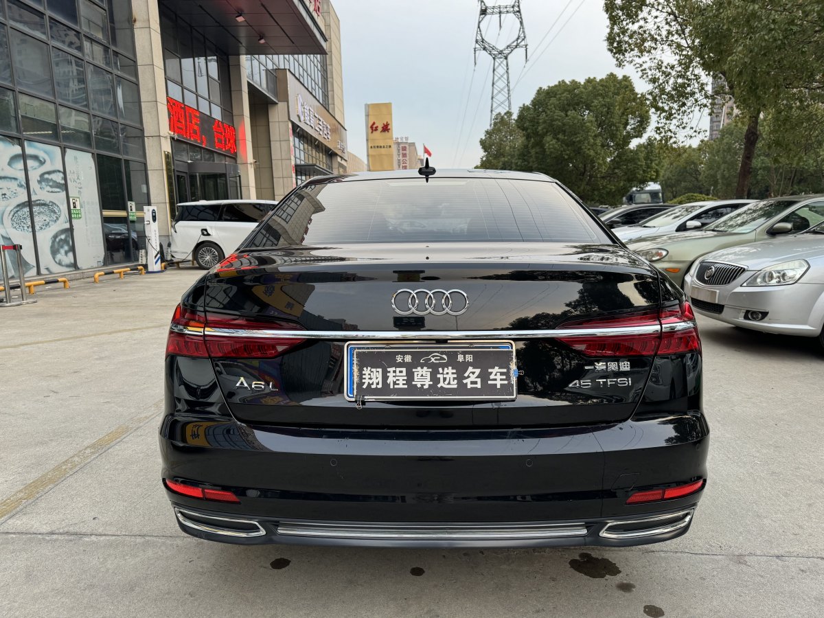 奧迪 奧迪A6L  2022款 45 TFSI 臻選致雅型圖片