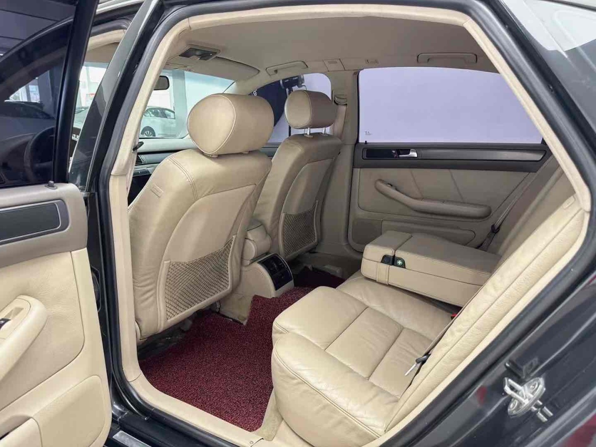 奧迪 奧迪A6  2004款 1.8L 手動(dòng)基本型圖片