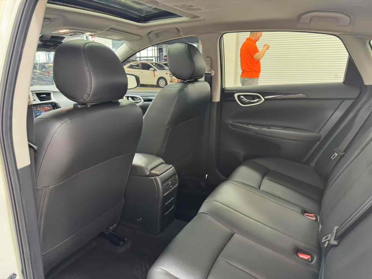日產(chǎn) 軒逸  2021款 經(jīng)典 1.6XL CVT豪華版圖片