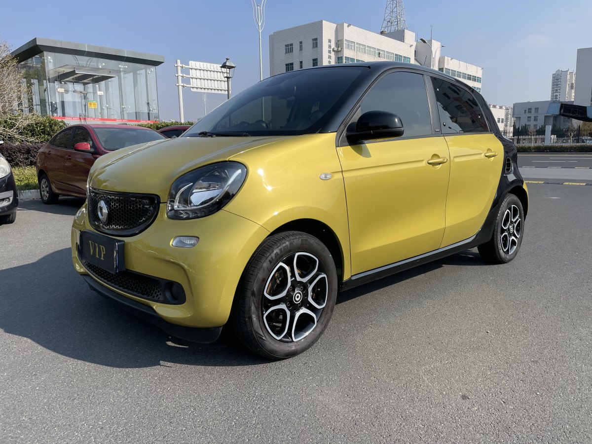 smart forfour  2018款 0.9T 66千瓦先鋒版圖片