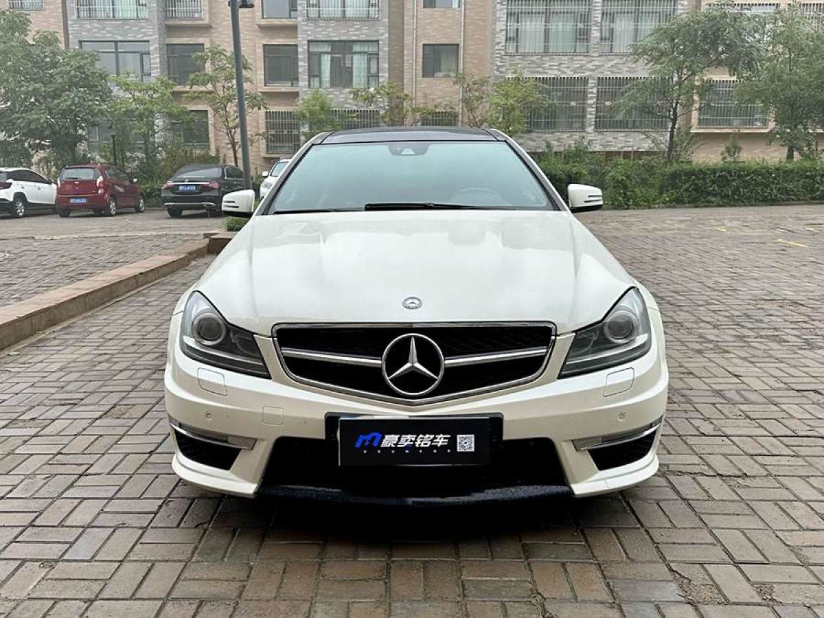 奔馳 奔馳C級AMG  2012款 AMG C 63 Coupe 動感型圖片