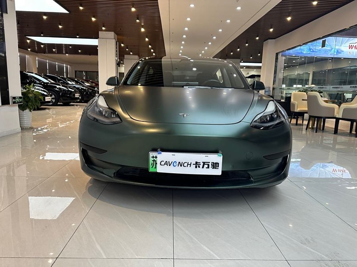 特斯拉 Model 3  2021款 改款 標(biāo)準(zhǔn)續(xù)航后驅(qū)升級版圖片