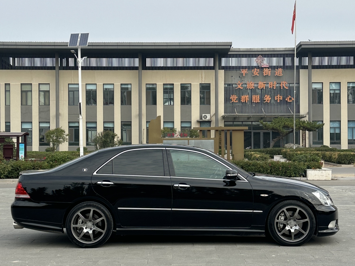 2008年9月豐田 皇冠  2007款 3.0L Royal Saloon時(shí)尚導(dǎo)航