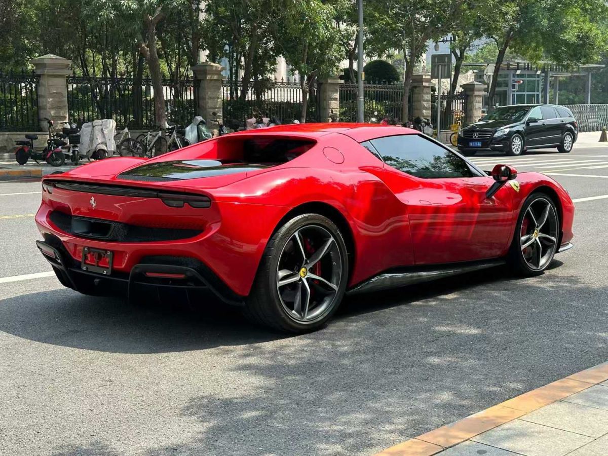 法拉利 Purosangue  2023款 6.5L V12圖片
