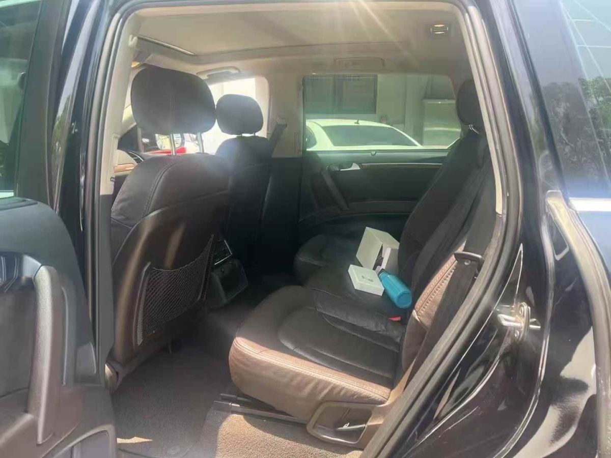 奧迪 奧迪Q7  2015款 Q7 35TDI quattro 卓越版圖片