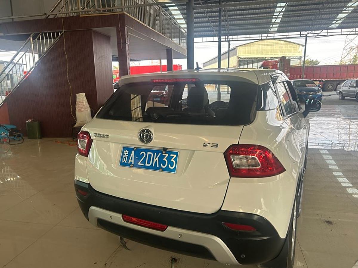 中华 V3  2015款 1.5L 自动智能型图片