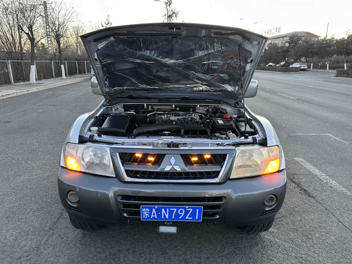 三菱 帕杰羅  2008款 V73 3.0L MT GL圖片