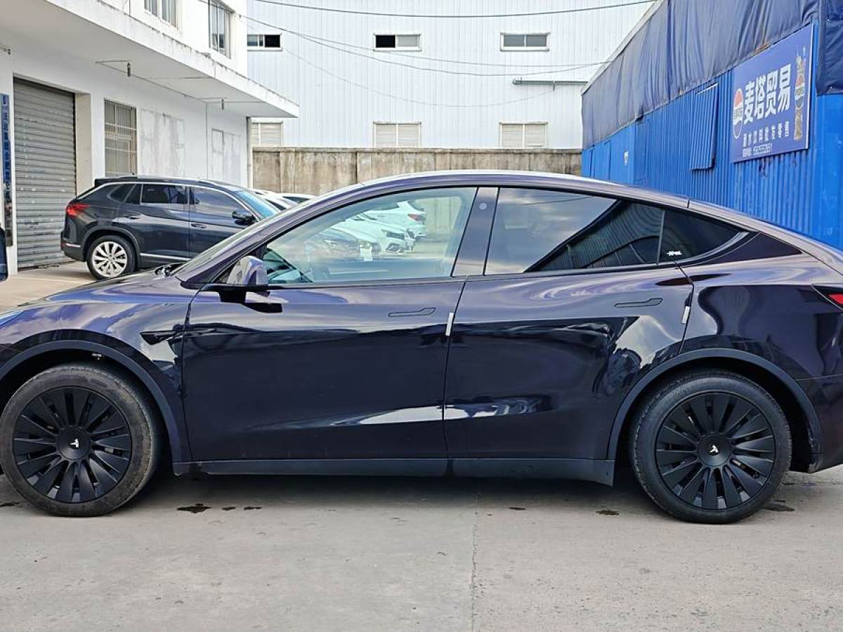 特斯拉 Model Y  2023款 煥新版 后輪驅(qū)動(dòng)圖片