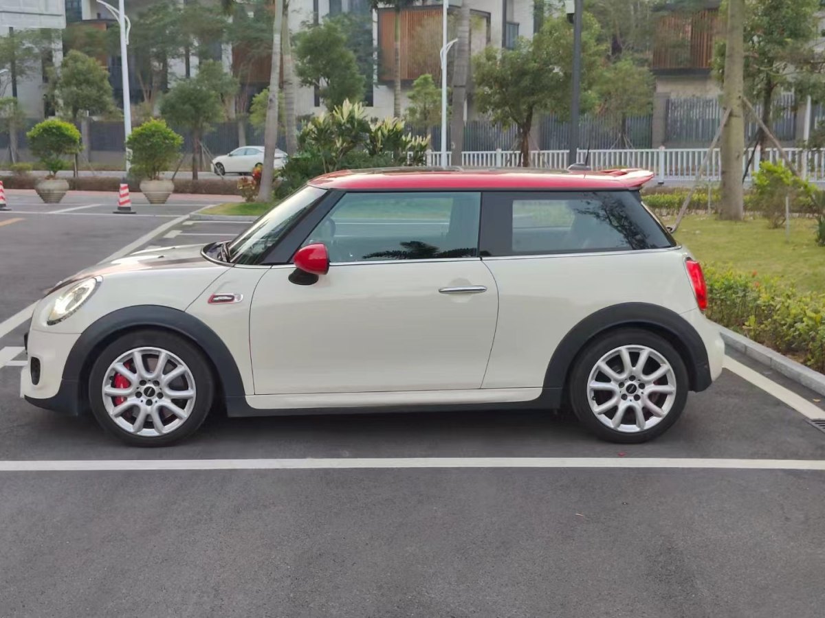 MINI JCW  2016款 2.0T JOHN COOPER WORKS 先鋒派圖片