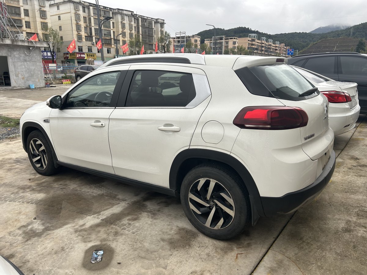 雪鐵龍 C3-XR  2015款 1.6L 自動先鋒型圖片