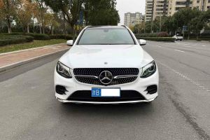 奔驰A级 奔驰  A 220 L 4MATIC 运动轿车