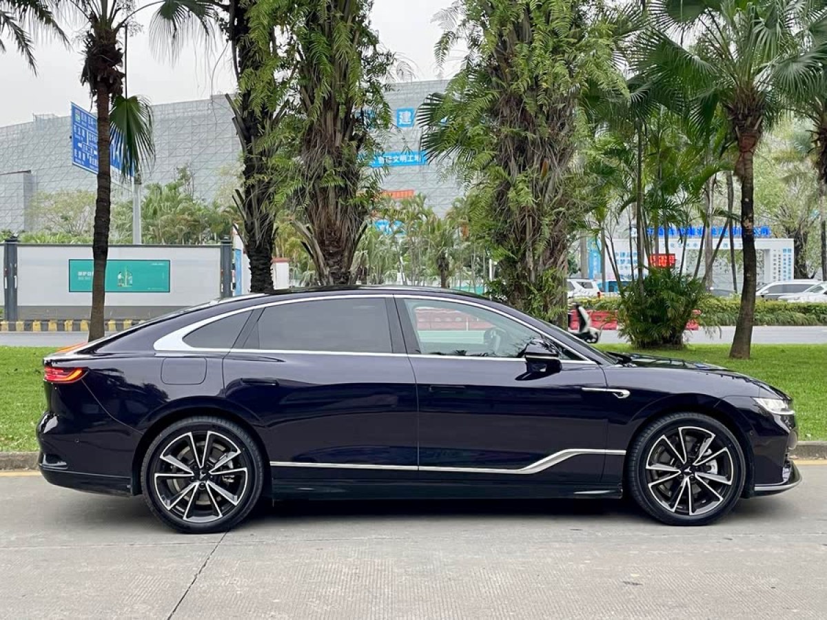 嵐圖 嵐圖追光  2024款 PHEV 四驅(qū)超長續(xù)航旗艦版圖片
