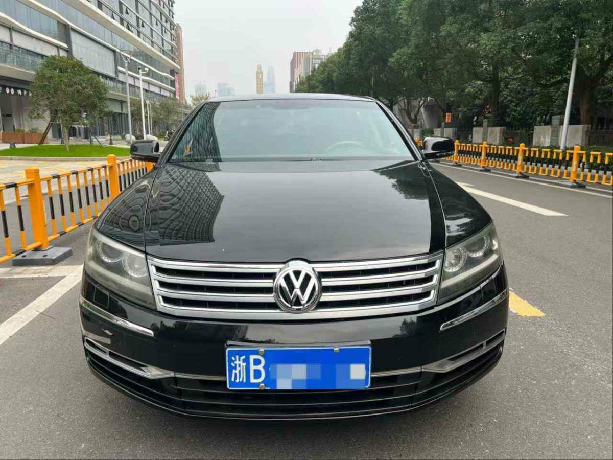 大眾 輝騰  2011款 3.6L V6 4座加長(zhǎng)Individual版圖片