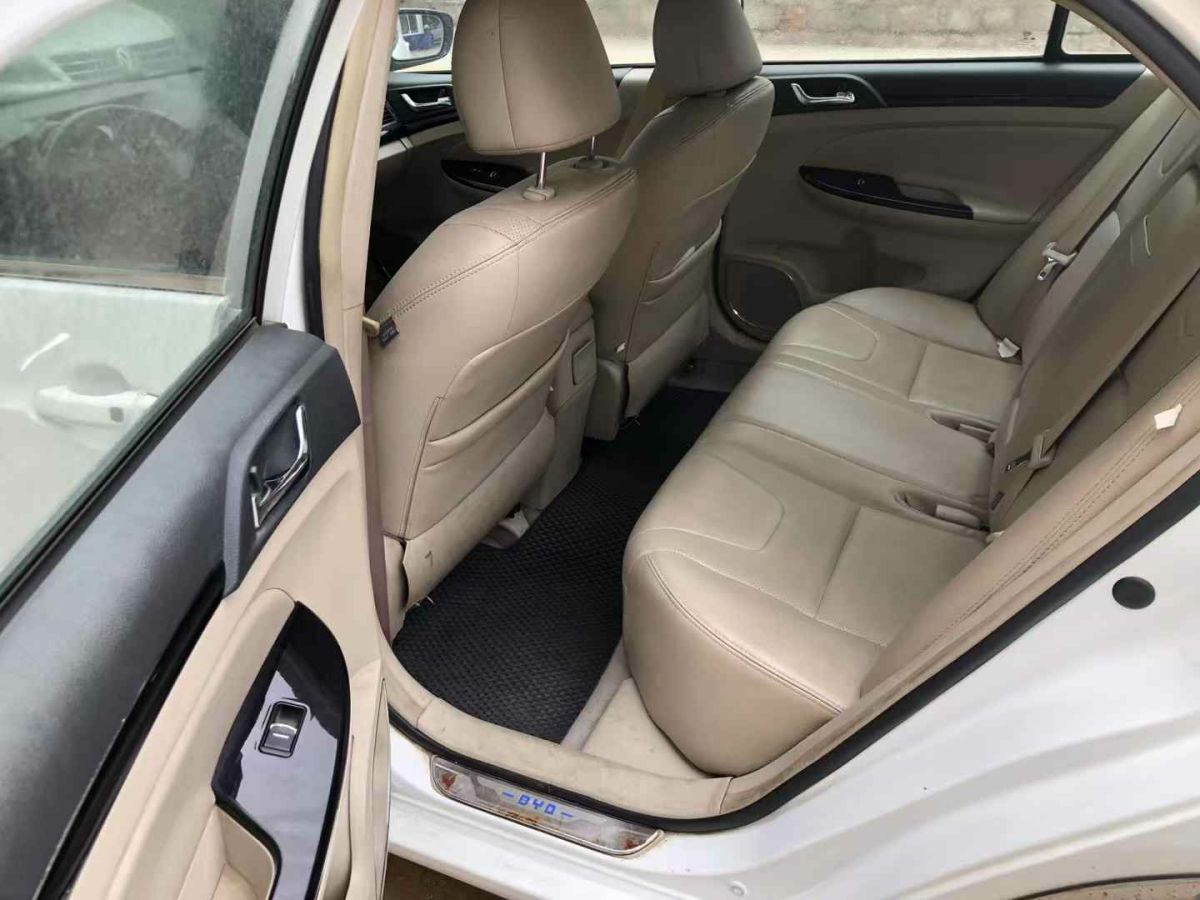 比亞迪 速銳  2013款 1.5L 手動尊貴型圖片