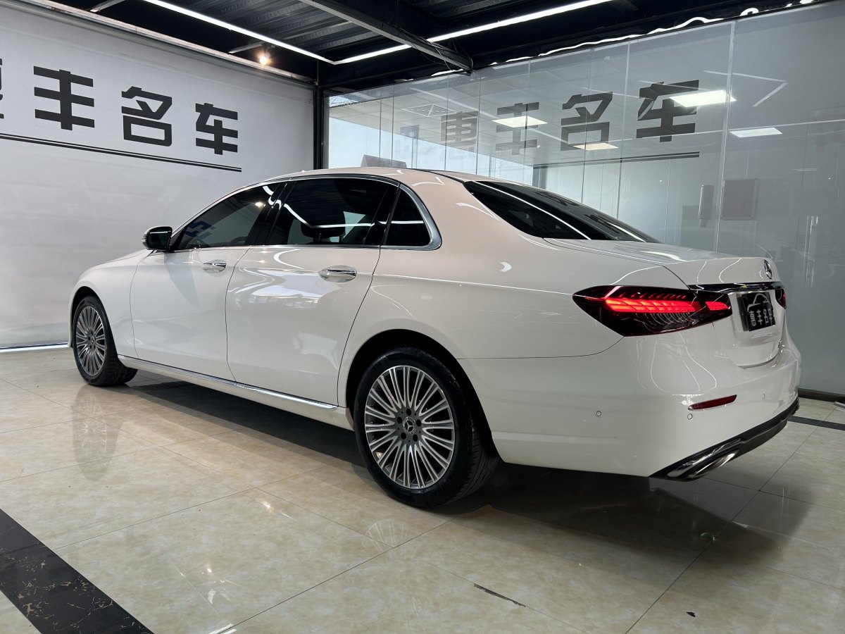 奔馳 奔馳E級(jí)  2021款 改款 E 300 L 豪華型圖片