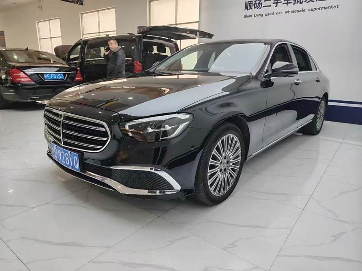 奔馳 奔馳E級  2023款 改款 E 300 L 豪華型圖片