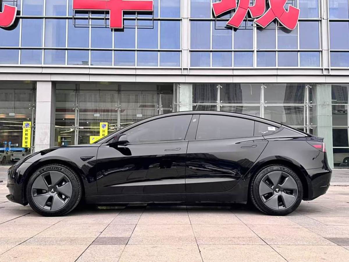 特斯拉 Model Y  2022款 改款 后輪驅(qū)動版圖片