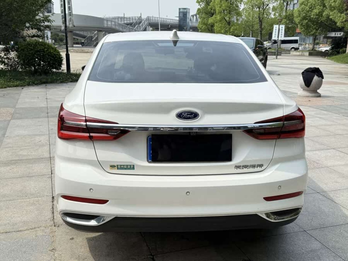 福特 福睿斯  2021款 1.5L 自動(dòng)黃金版圖片