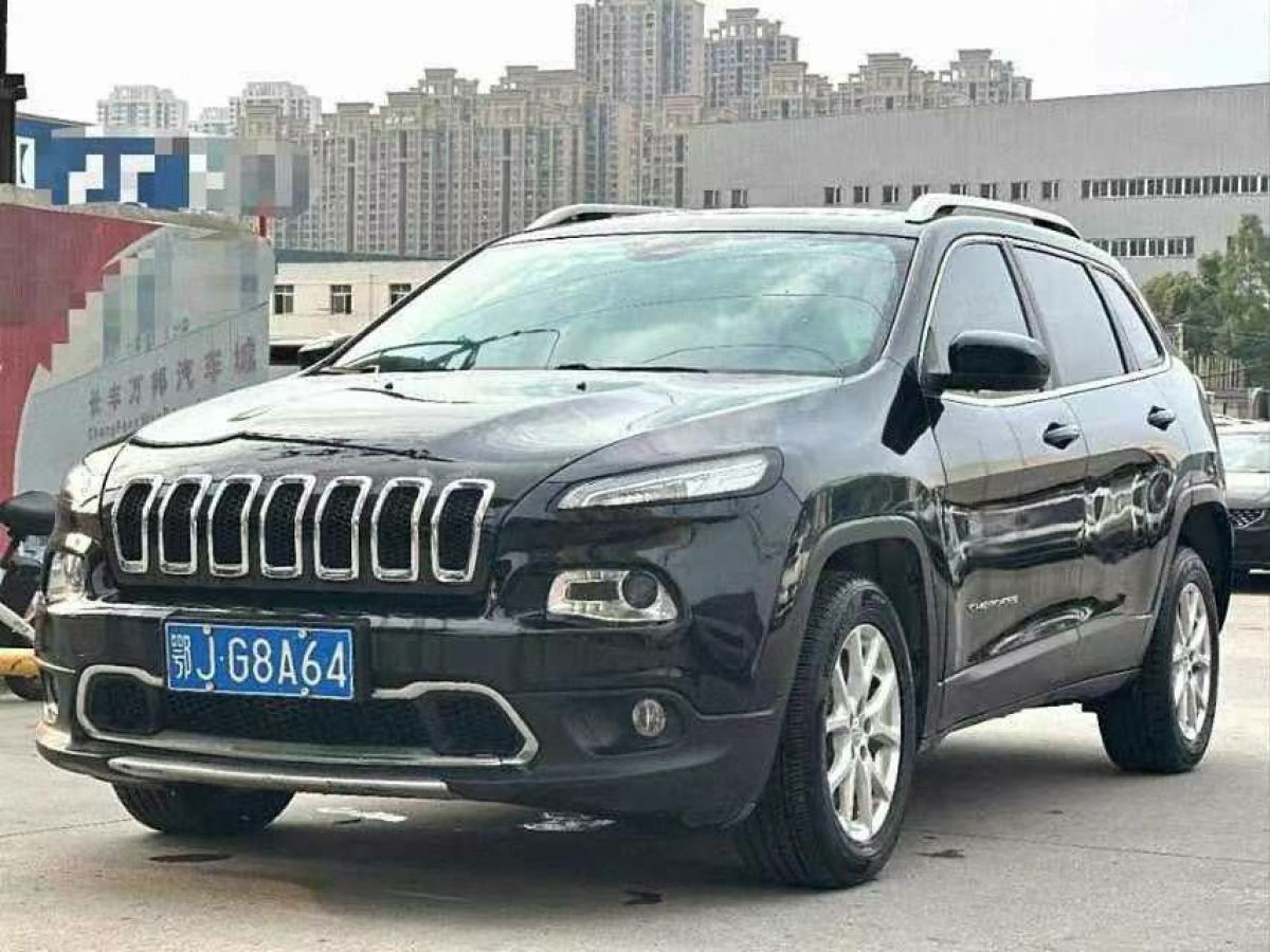 奧迪 奧迪Q5  2013款 Q5 3.0TFSI 45TFSI Quattro 運(yùn)動(dòng)型圖片