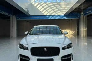 XE 捷豹 2.0T 200PS R-Sport