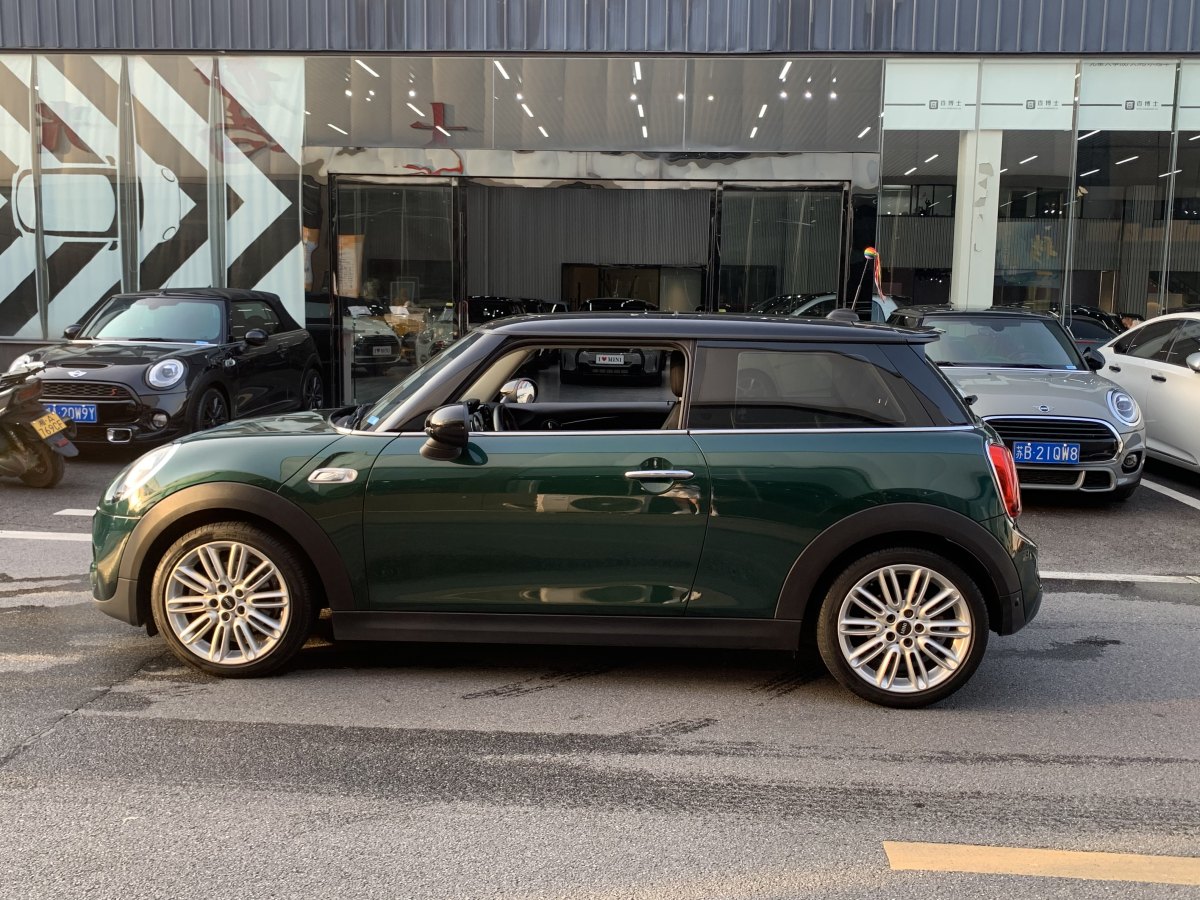 MINI CLUBMAN  2018款 2.0T COOPER S 經(jīng)典派圖片