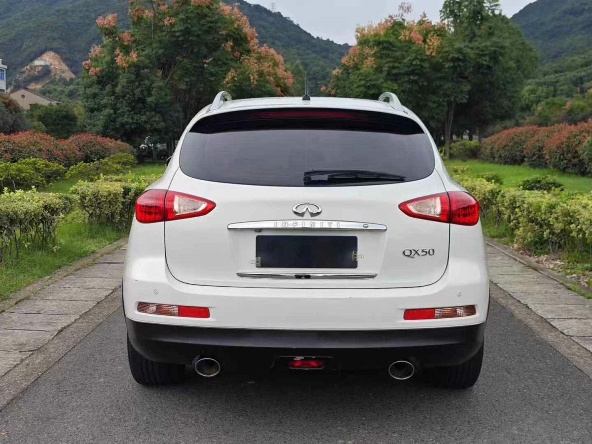 英菲尼迪 QX  2014款 QX60 2.5L HYBRID CVT 全能版圖片