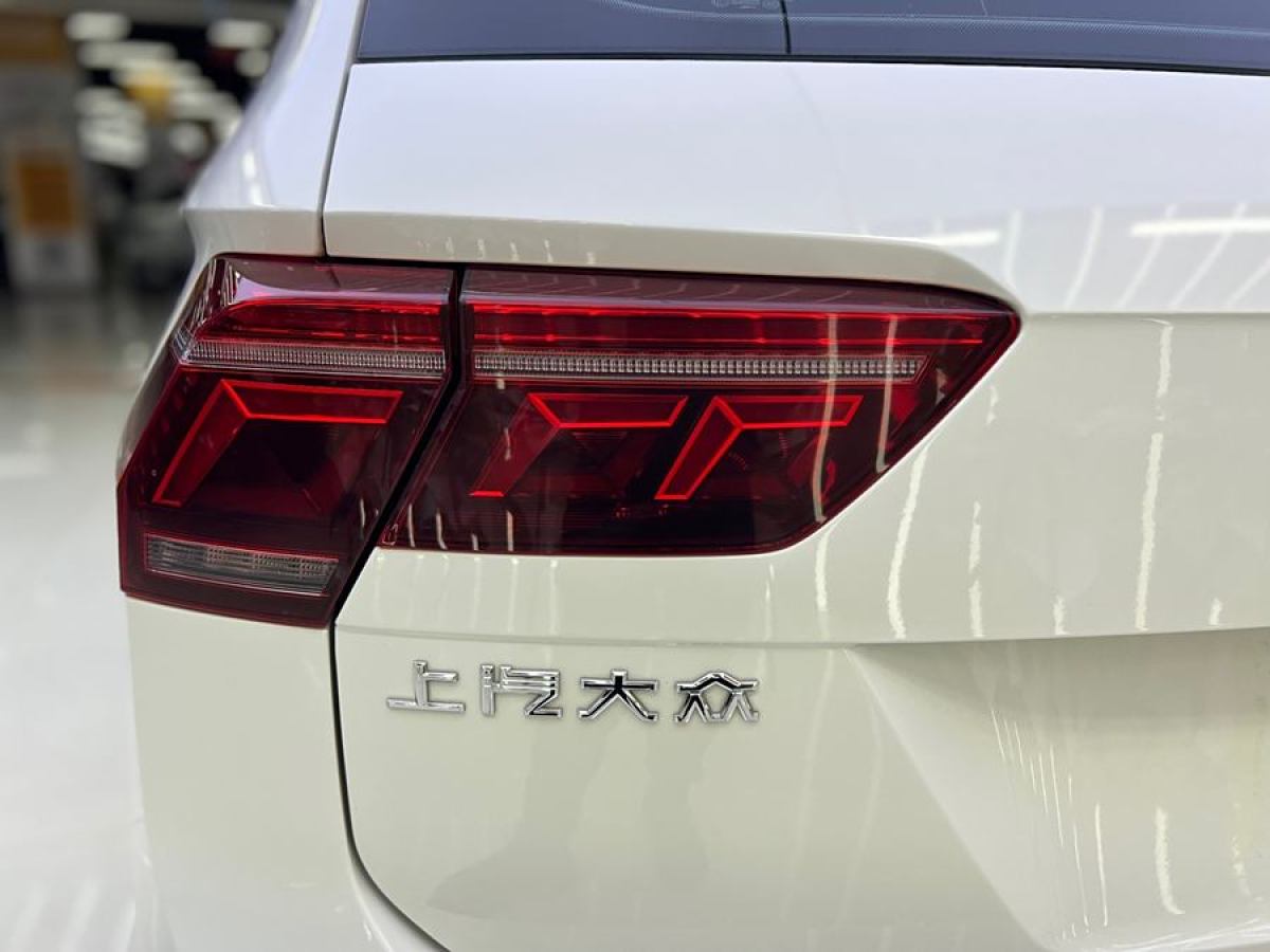 大眾 途觀L  2023款 改款 330TSI 自動(dòng)兩驅(qū)R-Line越享版圖片