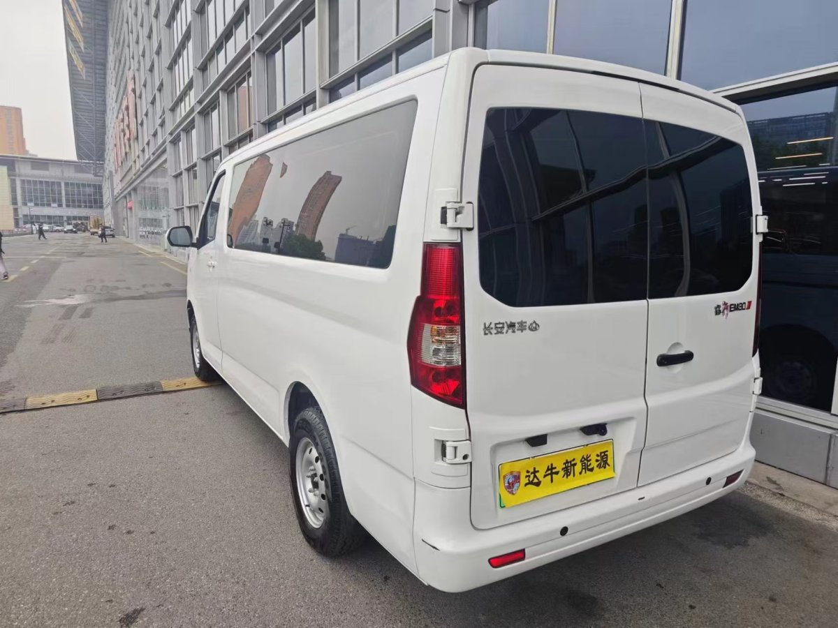 長(zhǎng)安輕型車(chē) 睿行EM80  2024款 背掀式標(biāo)準(zhǔn)型 2座 41.86kWh圖片