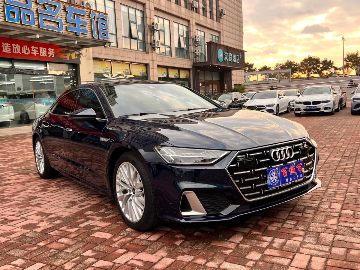 奧迪 奧迪A7L 奧迪A7 2022款 45 TFSI S-Line 筑夢型流晶套裝圖片