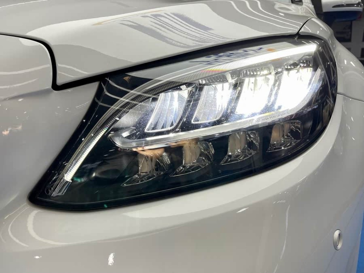 奔馳 奔馳C級(jí)  2021款 C 200 轎跑車圖片