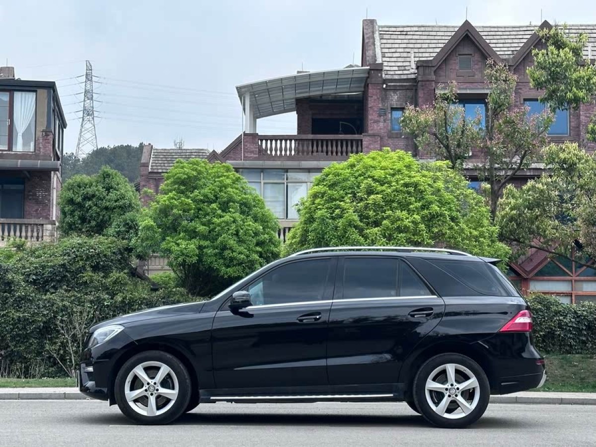 奔馳 奔馳M級  2014款 ML 320 4MATIC圖片