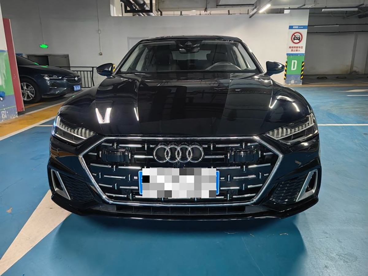 2024年1月奧迪 奧迪A7L  2024款 45TFSI S-line 筑夢型 流晶套裝