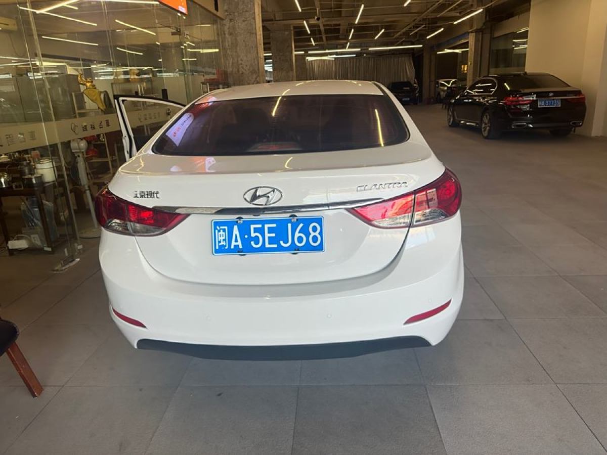 現(xiàn)代 朗動  2015款 1.6L 自動領(lǐng)先型圖片