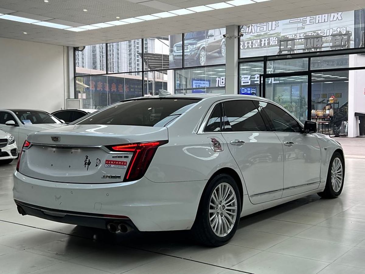 凱迪拉克 CT6  2019款 28T 時(shí)尚型圖片