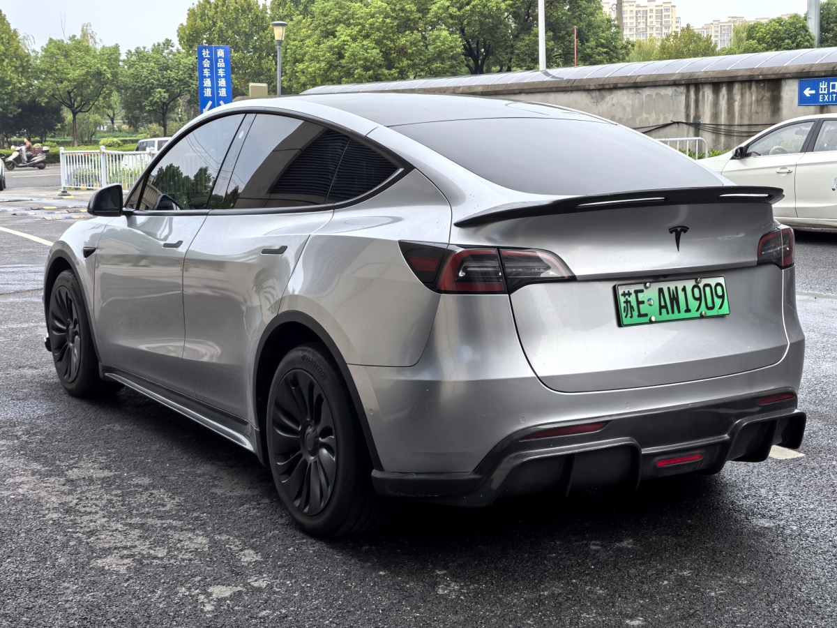 特斯拉 Model Y  2023款 長續(xù)航煥新版 雙電機(jī)全輪驅(qū)動圖片