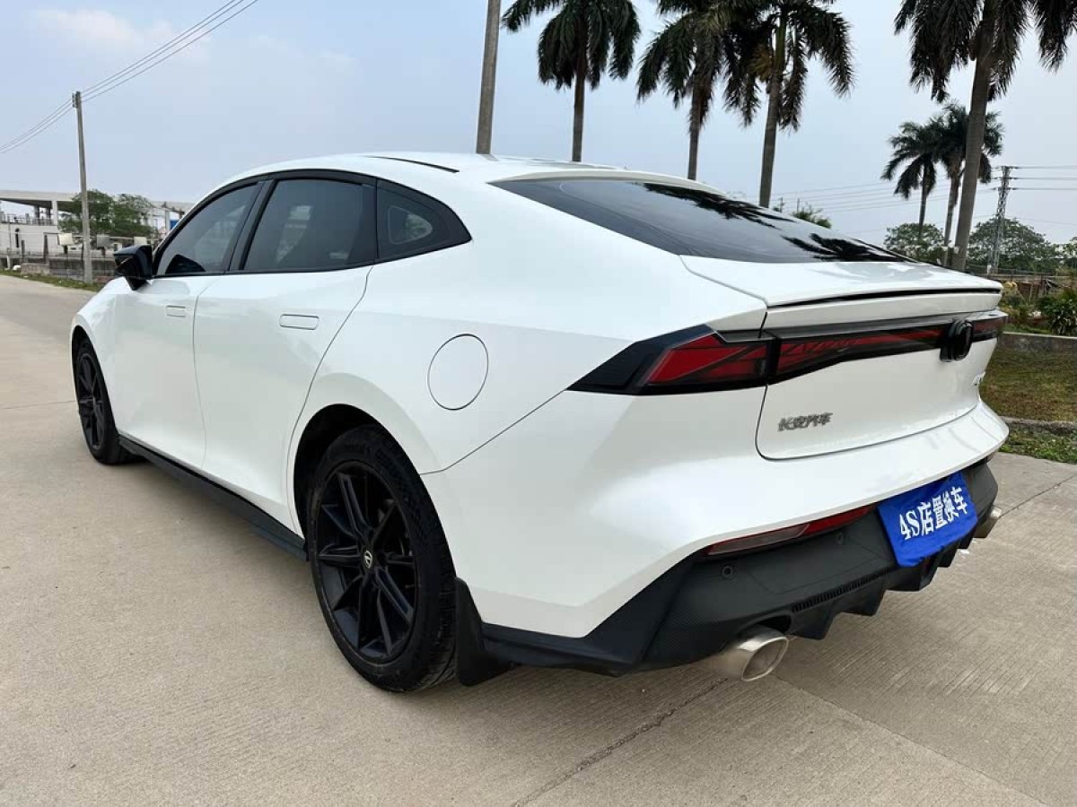 長安 長安UNI-V  2022款 1.5T 尊貴型圖片