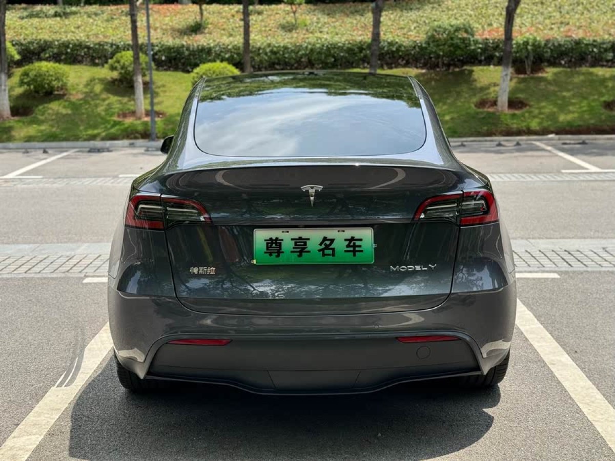 特斯拉 Model Y  2022款 改款 后輪驅(qū)動(dòng)版圖片