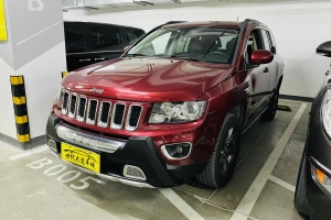 指南者 Jeep 改款 2.4L 四驅(qū)舒適版