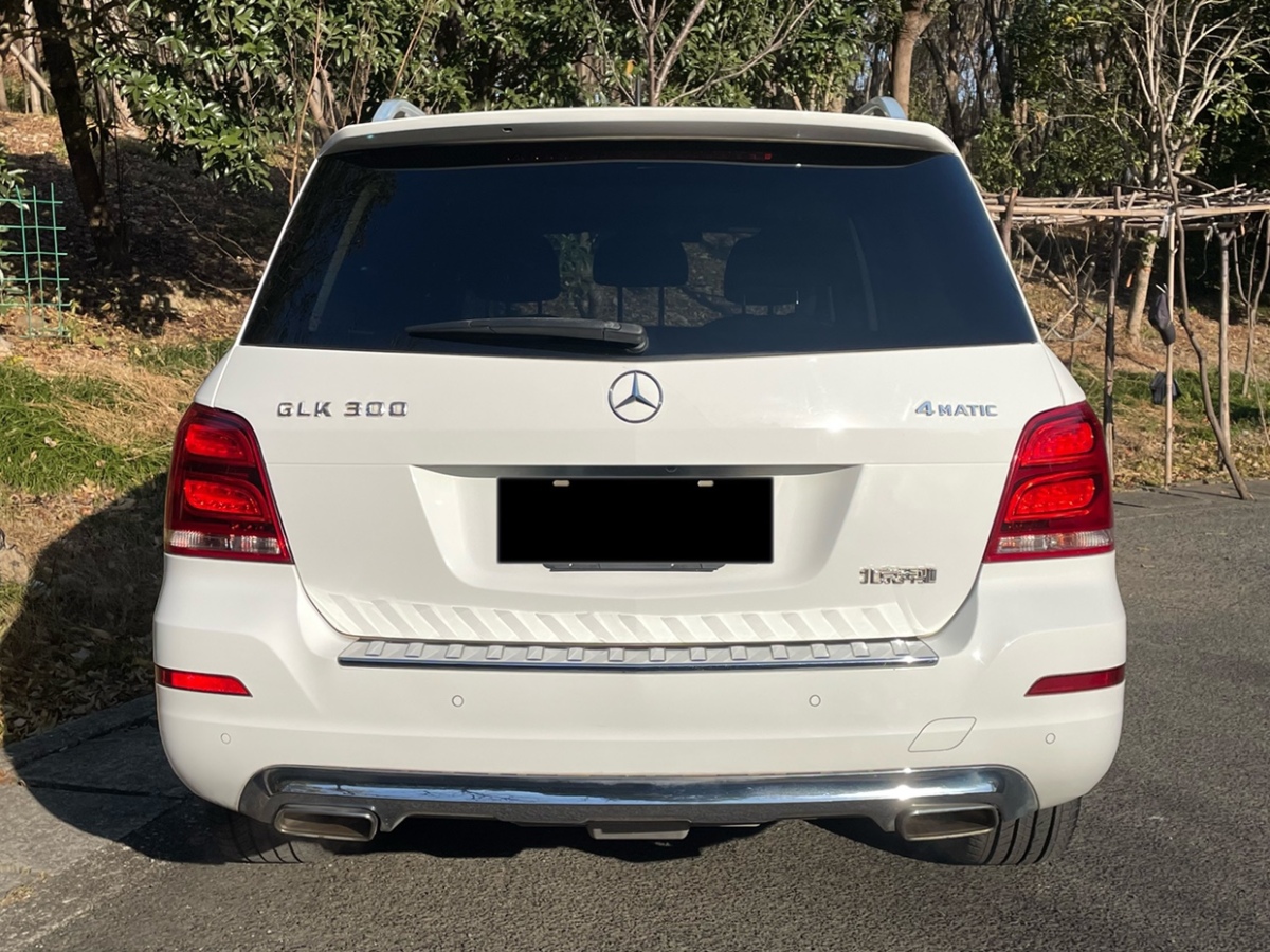 奔馳 奔馳GLK級  2015款 GLK 300 4MATIC 時(shí)尚型 極致版圖片