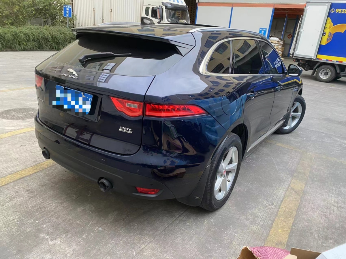 捷豹 F-PACE  2019款 2.0T 四驅(qū)都市尊享版圖片