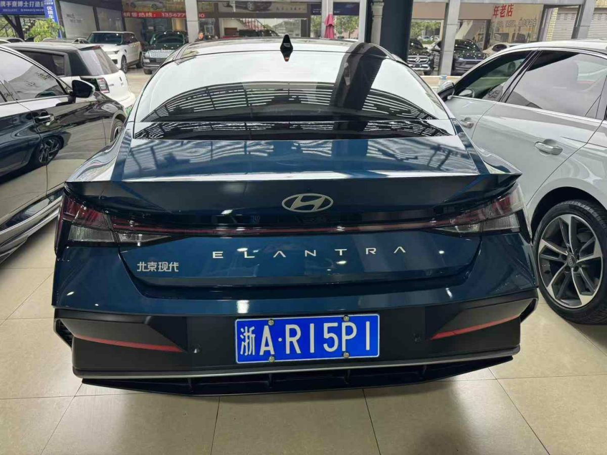 現(xiàn)代 伊蘭特  2023款 1.5L CVT GLS領(lǐng)先版圖片