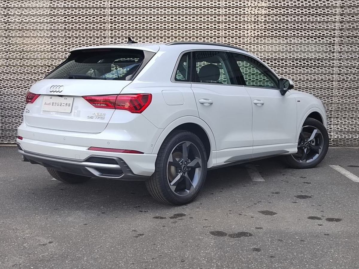 奧迪 奧迪Q3  2019款  35 TFSI 時尚動感型圖片